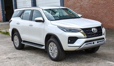 Toyota Fortuner 2022 Toyota Fortuner 2.8L Diesel, 4WD A/T. European Specs!!!