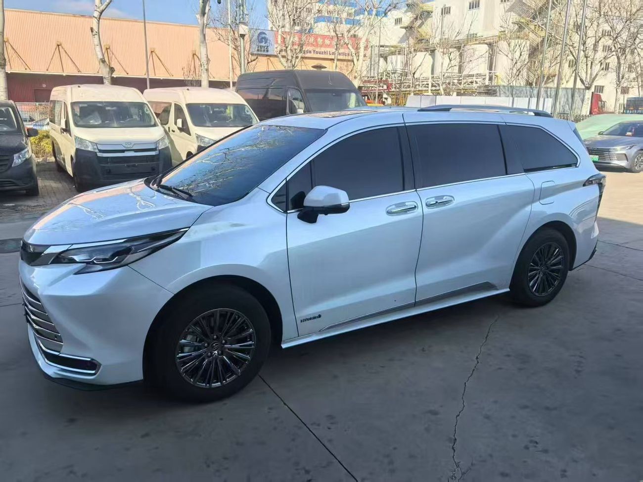 تويوتا سيينا 2023 Toyota Sienna Hybrid