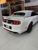 Ford Mustang PREMIUM Ford Mustang for Sale in Dubai – Sporty American Muscle Car!  Looking for a stylish American car wit