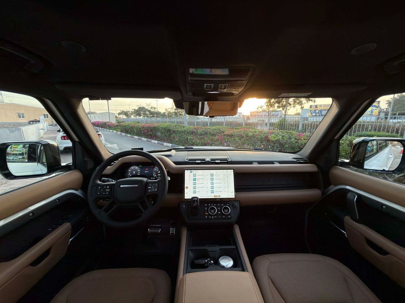 لاند روفر ديفندر **2026**GCC SPEC P525 UNDER WARRANTY AND SERVICE