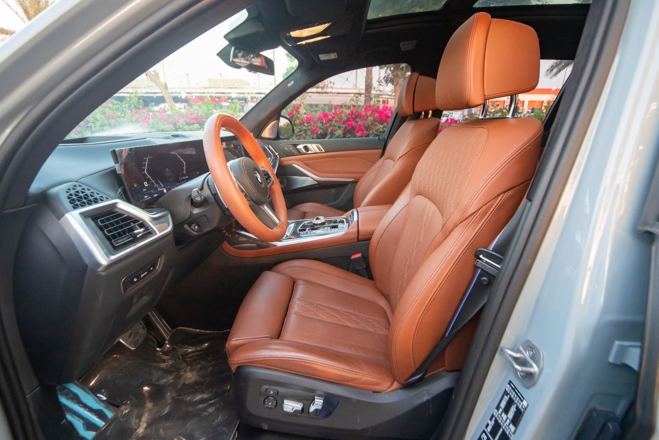 بي أم دبليو X7 xDriveM60i (6 Seats)