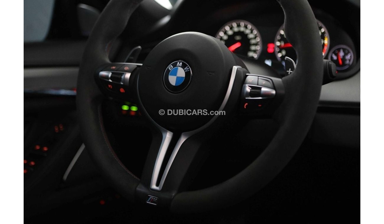 بي أم دبليو M5 2015 BMW M5 30 Jahre Edition (1 of 300 Worldwide! BMW Warranty & Service)