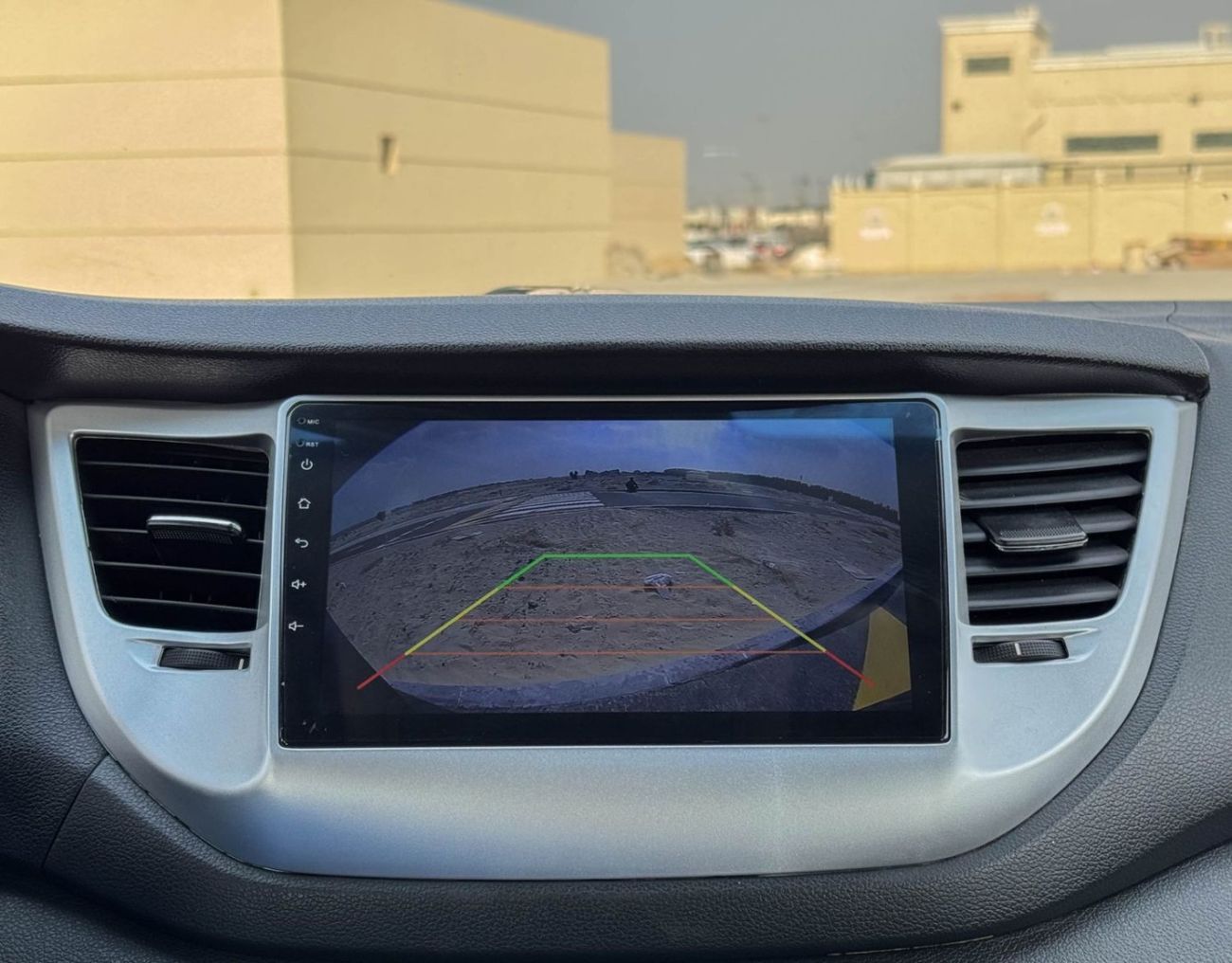 Hyundai Tucson GL Plus 2.0L