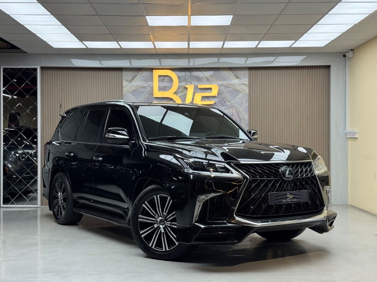 Lexus LX 570 Sport 5.7L