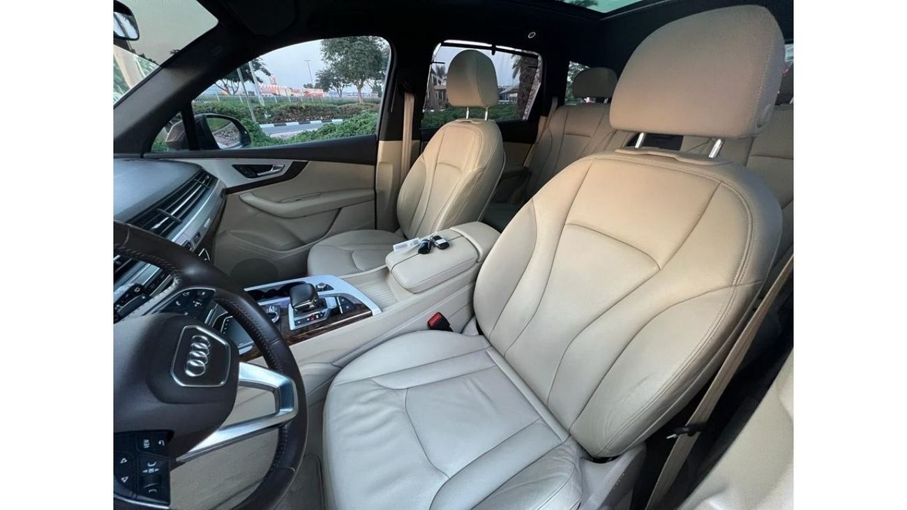 Audi Q7 45 TFSI quattro S-Line AUDI Q7 2016 GCC 45TFSI QUATTRO S LINE 7 SEATER FULL SERVICE HISTORY IN PERFE