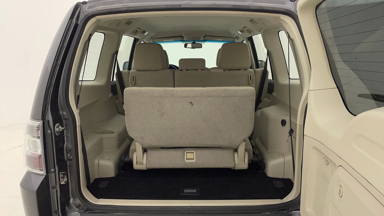 ميتسوبيشي باجيرو GLS HIGHLINE 3.8 | بدون دفعة مقدمة | اختبار القيادة في المنزل