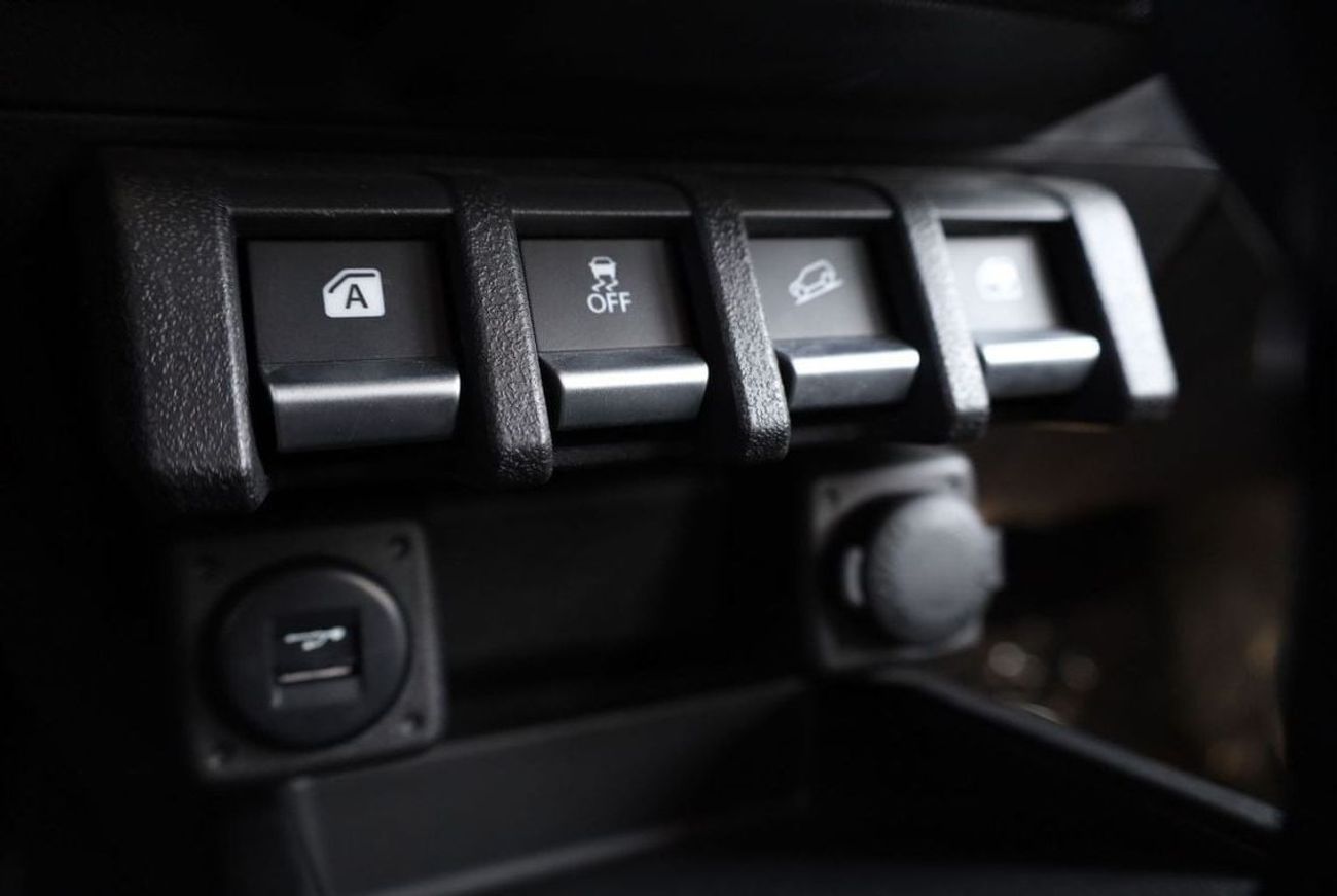 سوزوكي جيمني GL 1.5L (5-Doors)