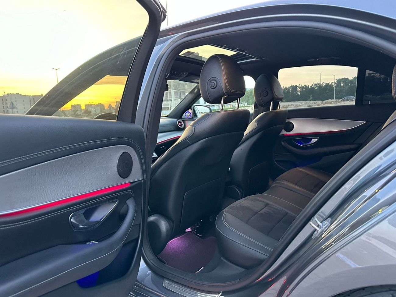 مرسيدس بنز E 350 Std 2.0L - Turbocharged - 4-Cylinder - 255 hp - Plug-in Hybrid - 2019 - Perfect Condition