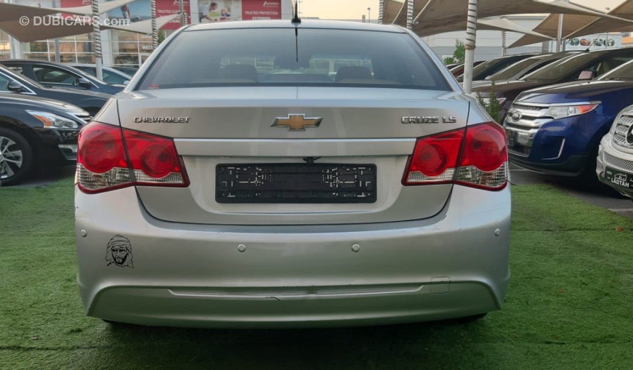 Chevrolet Cruze Gulf - No. 2 - agency dye - without camera accidents - screen in excellent condition, you do not nee