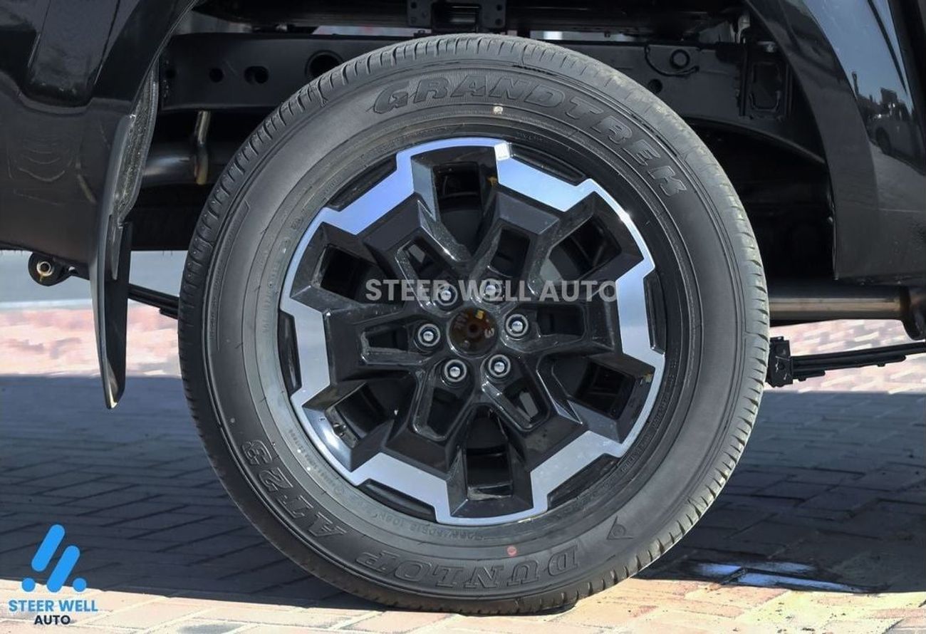 Nissan Navara LE Petrol 2.5L 4x4 M/T DC Plus MY2024 / Incomparable Prices / Book Now