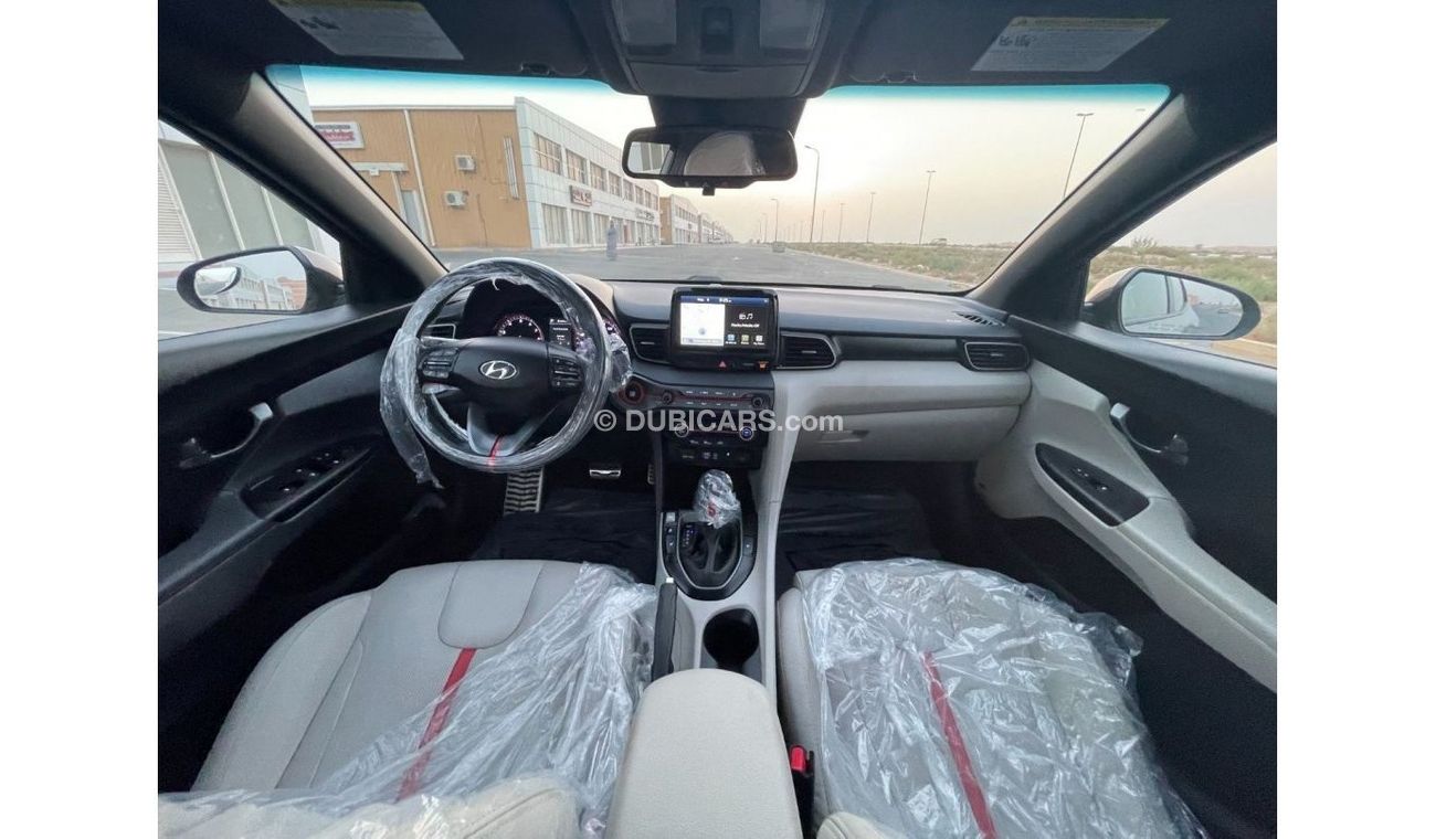 هيونداي فيلوستر موديل 2020 تربو 1600 سي سي 4 سلندر بانوراما - فل أوبشن / نظيفة جدا