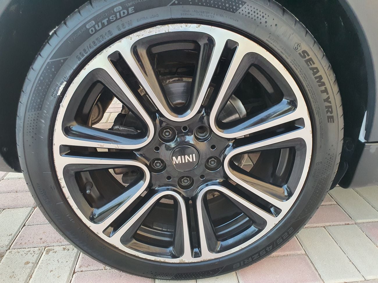 ميني كنتريمان 1.6 Turbo