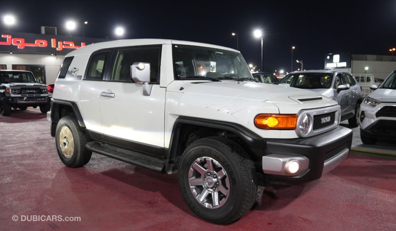 تويوتا إف جي كروزر 2023 TOYOTA FJ CRUISER  4.0L V6- PETROL WITH CRAWL SYSTEM, 4WD ,CRUISE CONTROL, SCREEN,  COMPRESSOR