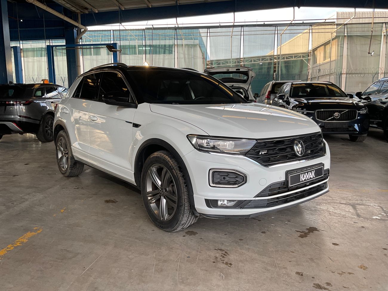 Volkswagen T ROC R-Line | Guaranteed Warranty | 0 Down Payment