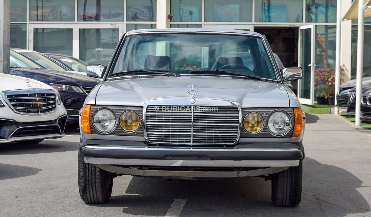 مرسيدس بنز 300 D