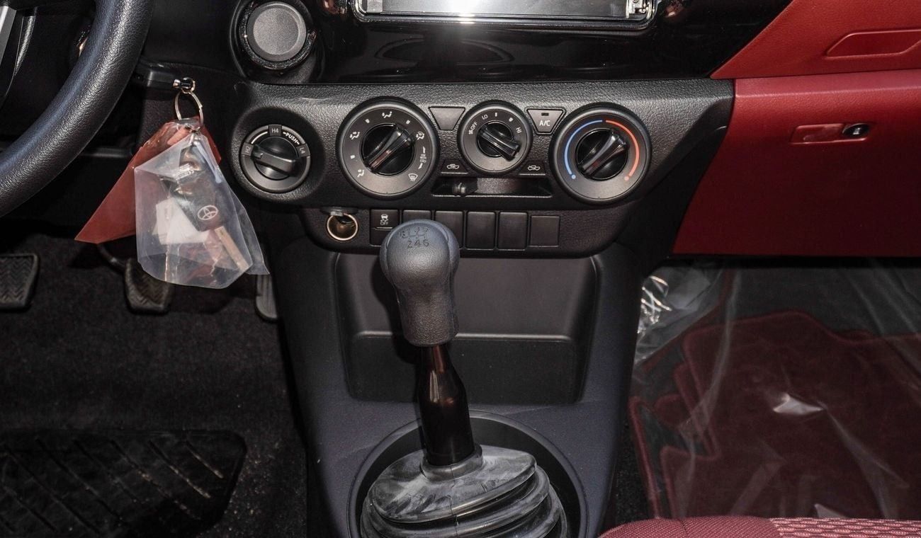 Toyota Hilux TOYOTA HILUX 2.4L Diesel D/C 4X4 M/T 2025 MODEL