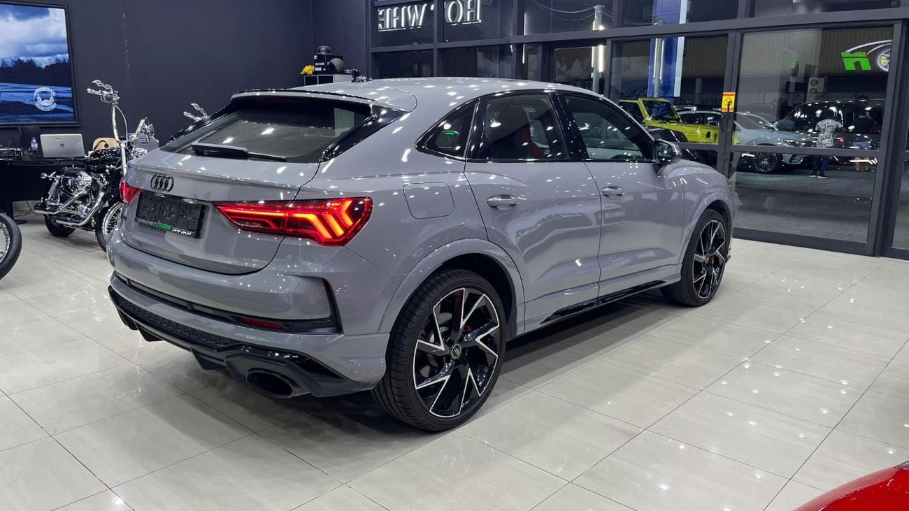 أودي RSQ3 STD