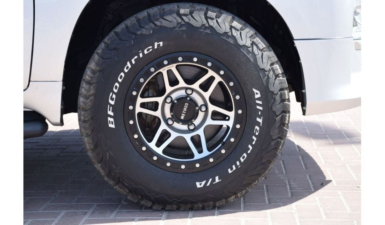 تويوتا لاند كروزر VXR V8 Diesel 4.5L (Right Hand)