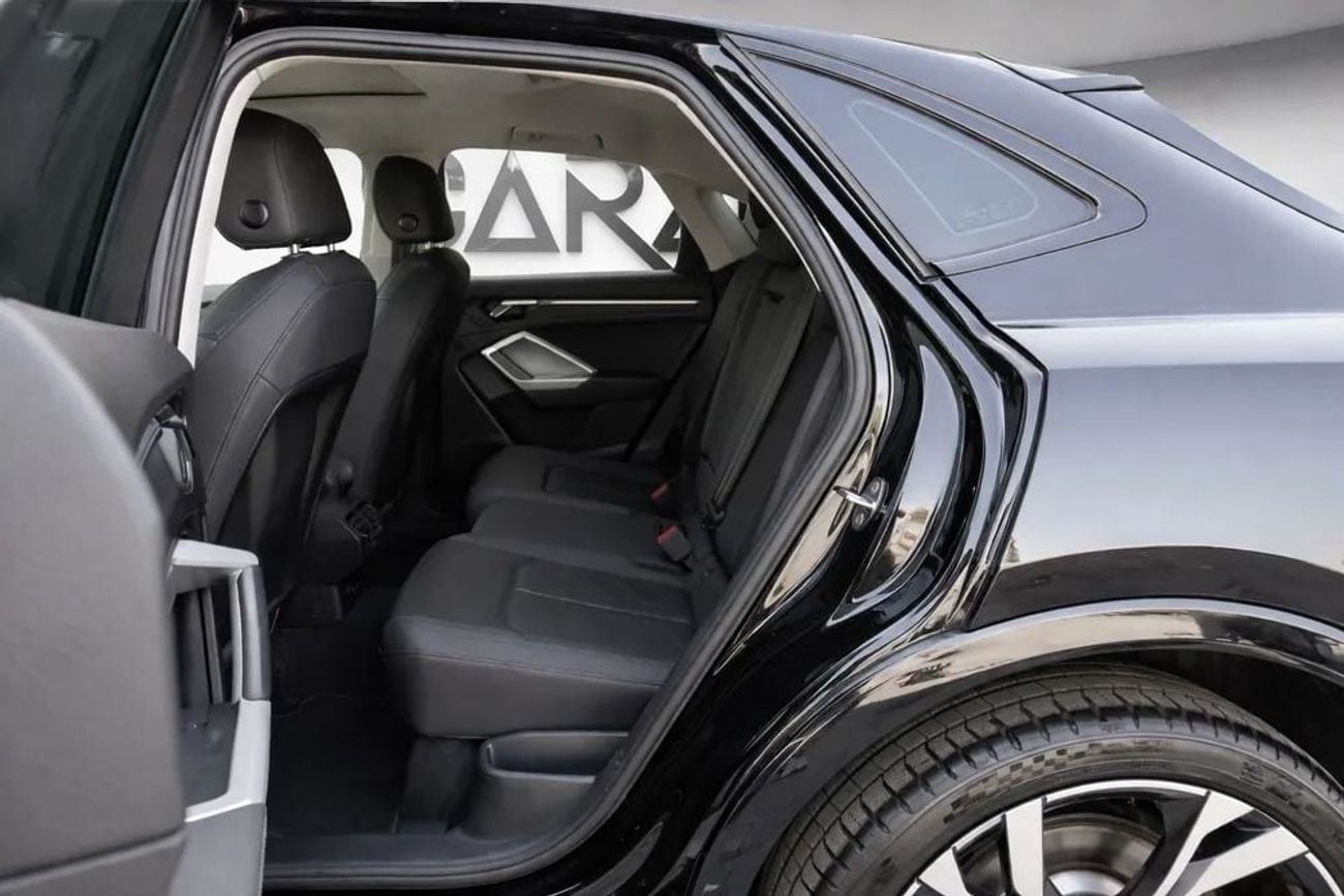 Audi Q3 S-LINE 40 TFSI S Line 2.0L 4WD  AED 1,958 l 0% Down Payment l 40 TFSI S Line Quattro l Full Al