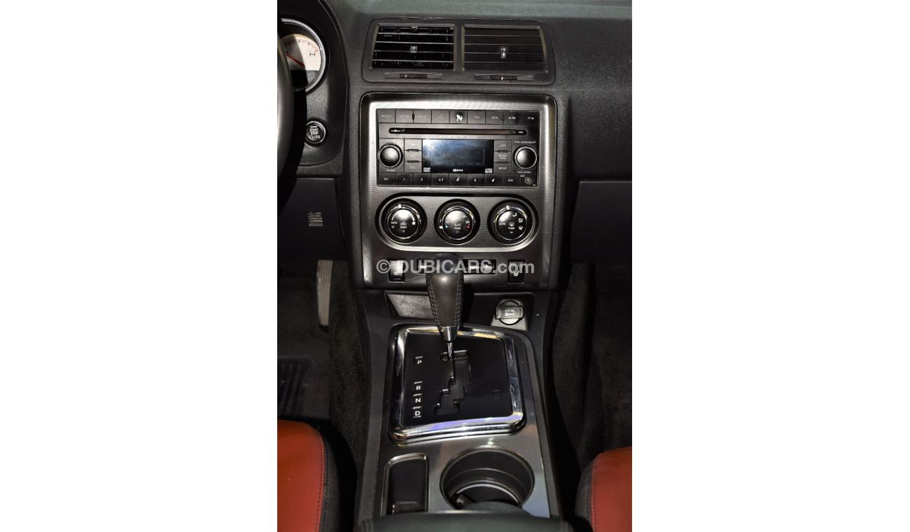 Dodge Challenger FULL SERVICE HISTORY! Dodge Challenger 2013 Model!! in White Color! GCC Specs
