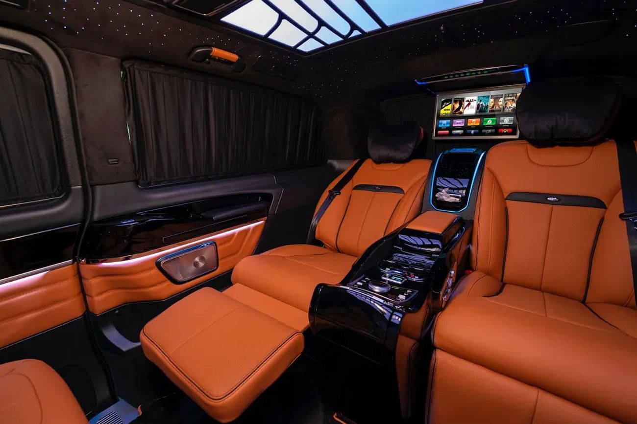 مرسيدس بنز V 300 NEW ARRIVAL 2026 MODEL VIP MERCEDES GCC V300 with ADDITIONAL REAR AC - 2 Years Warranty by VLINE