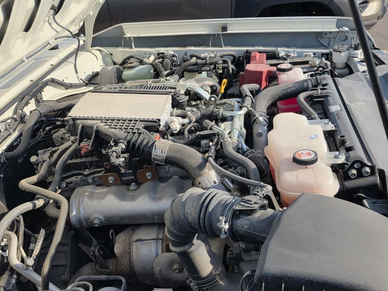 Toyota Land Cruiser DLX Diesel 2.8 liter ,Automatic gear ,Manual  Windows ,Left Hand Drive