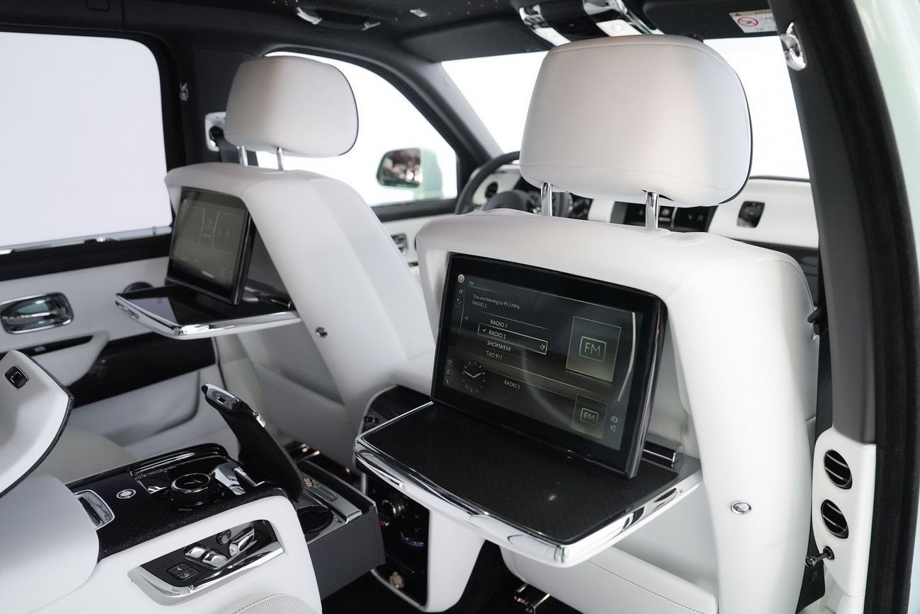 Rolls-Royce Cullinan Rolls Royce Cullinan Black Badge