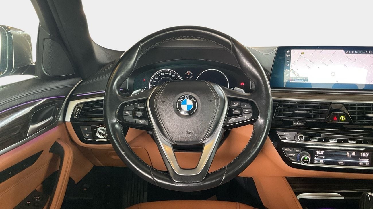 بي أم دبليو 530i LUXURY | شامل الضمان | 0 ﺪﻔﻋﺓ ﺃﻮﻟﻯ