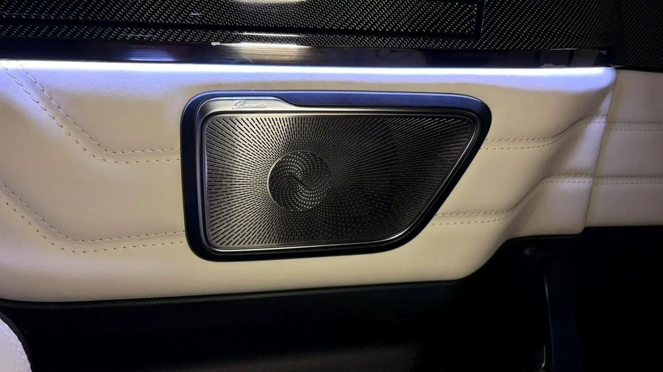 مرسيدس بنز V 300 NEW ARRIVAL 2026 MODEL VIP MERCEDES GCC V300 with ADDITIONAL REAR AC - 2 Years Warranty by VLINE