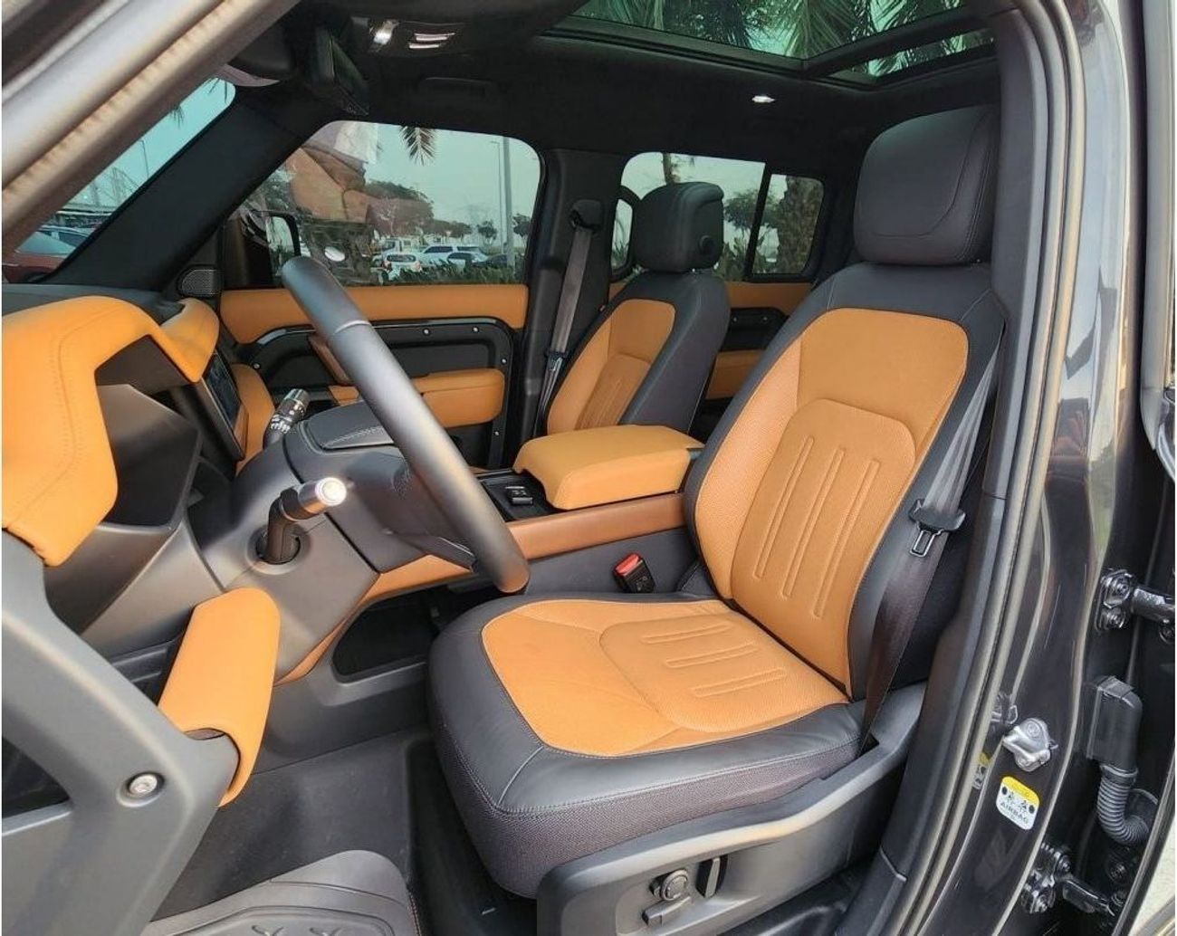 لاند روفر ديفندر 110  X P400 BLACK COLOUR / 2022 MODEL / V 6 / UNDER WARRANTY AND SERVICE CONTRACT