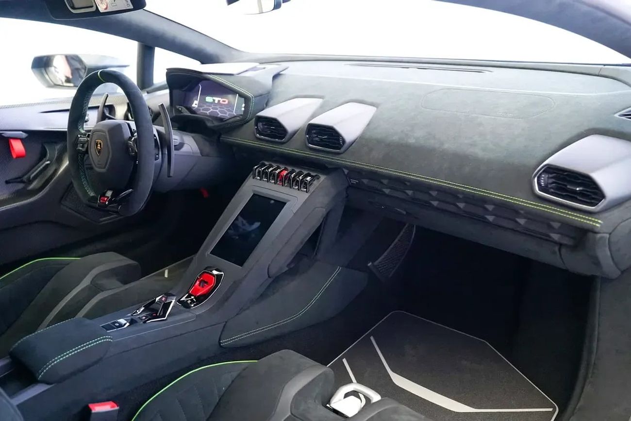 Lamborghini Huracan STO