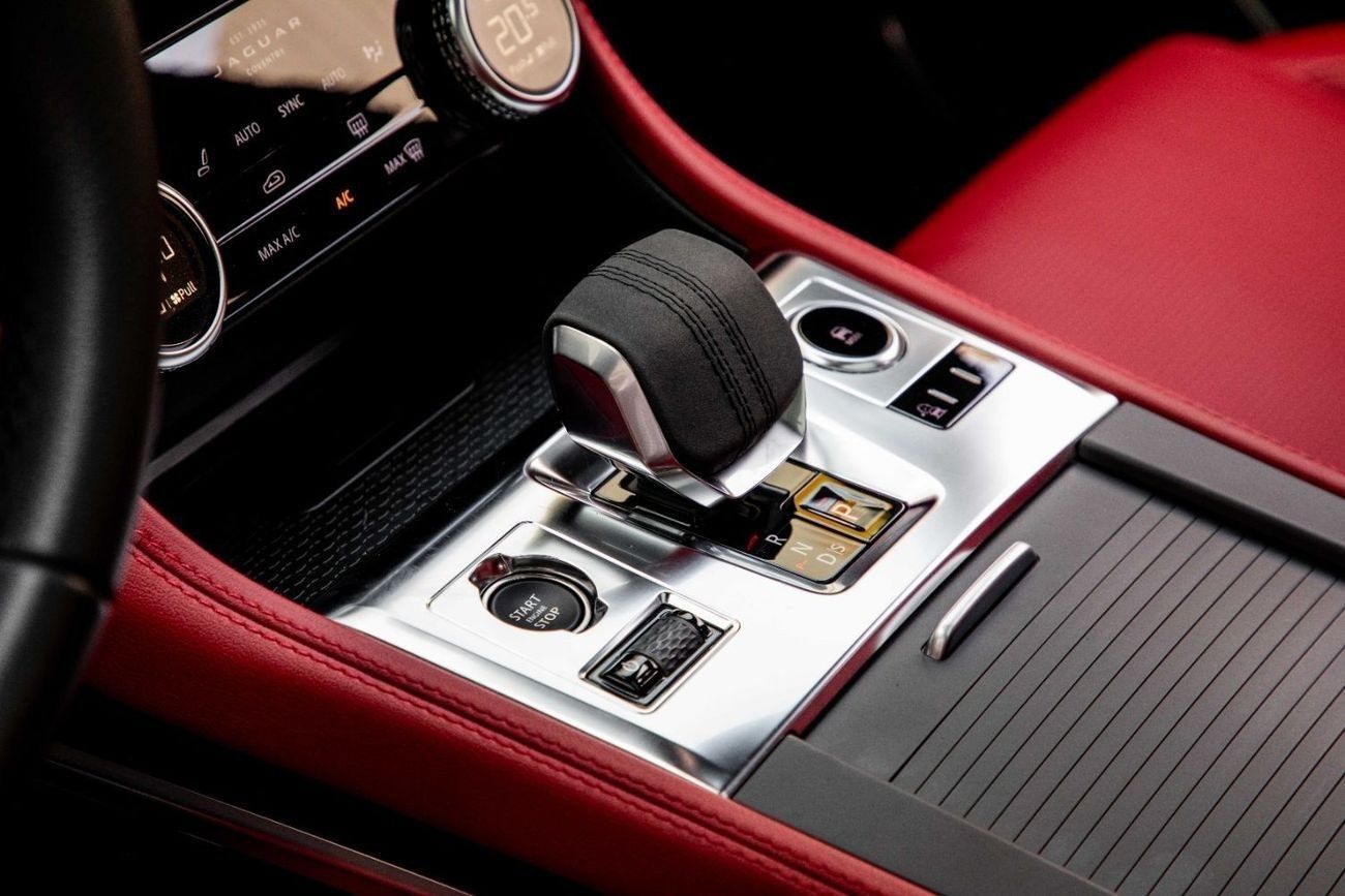 Jaguar F Pace R-Dynamic SE P250 | 4,112 P.M  | 0% Downpayment | Immaculate Condition!