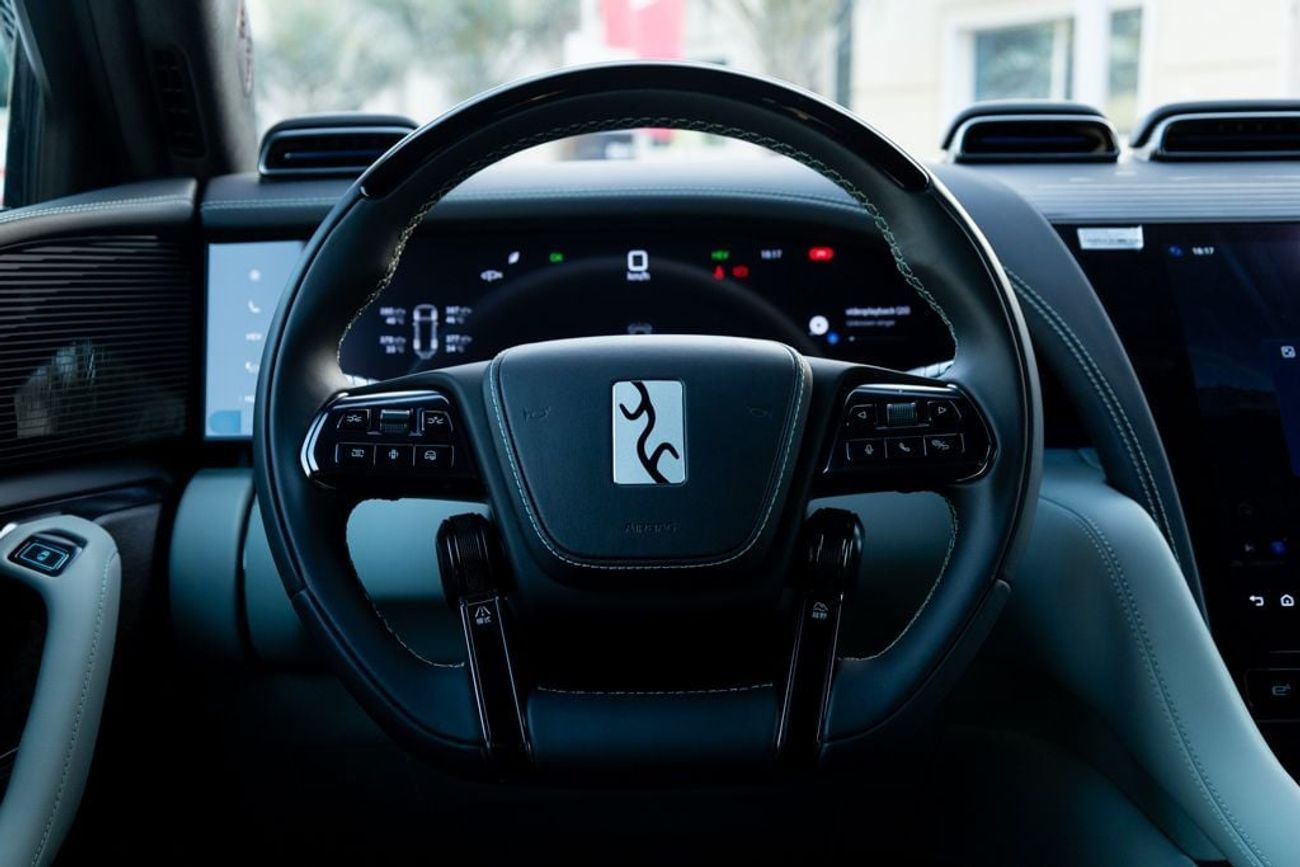 يانغوانغ U8 BYD Yangwang U8 Off-Road Gamer Edition 2024 (BRAND NEW) Chinese Specs with Flexible Down-Payment.