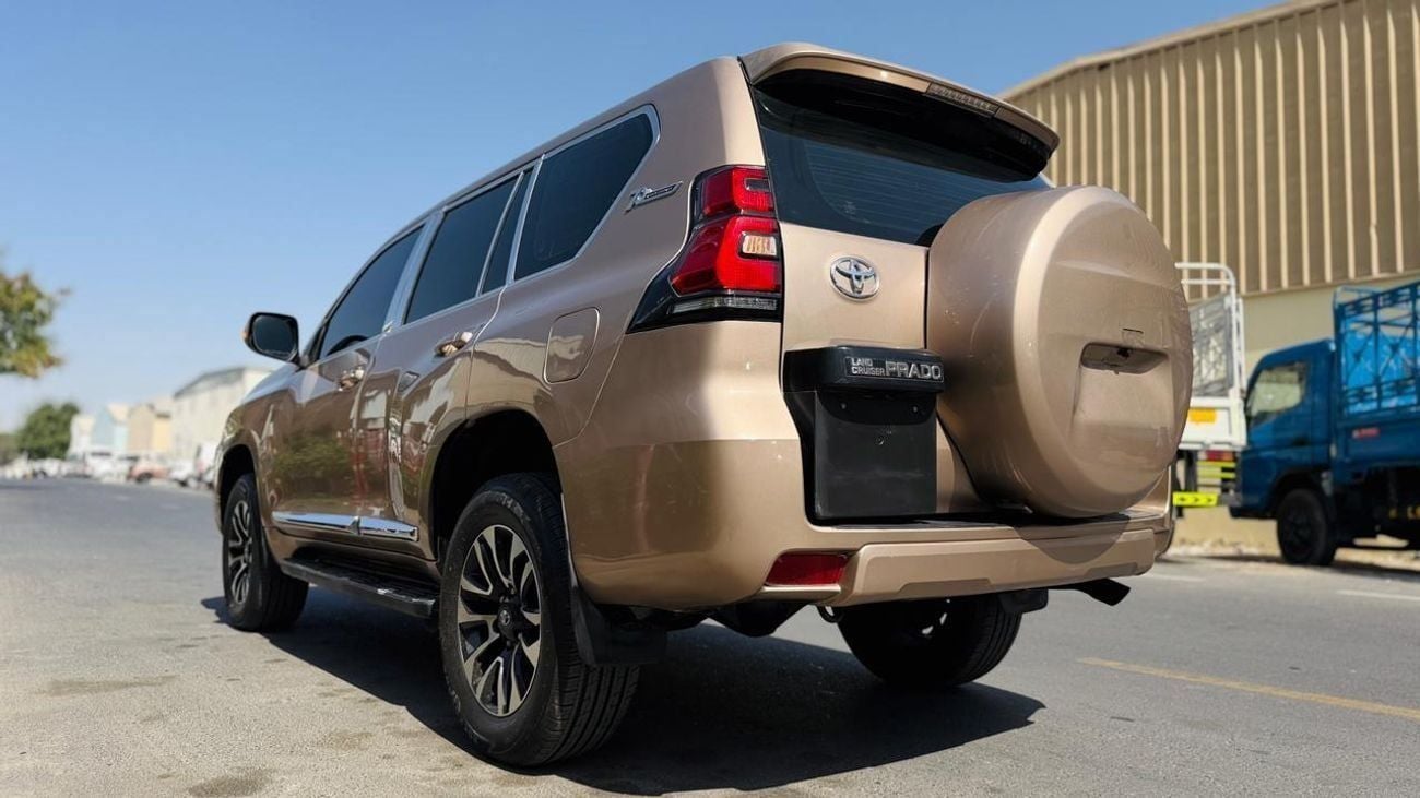 Toyota Prado 2011| 2.7L PETROL | AT | LHD | REAR HEADREST LCD SCREEN | BACK TRIE | PREMI