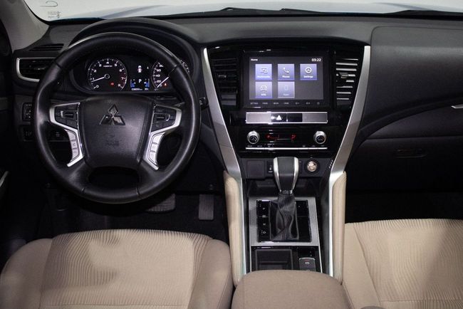 Mitsubishi Montero Sport GLS, миниатюра 21