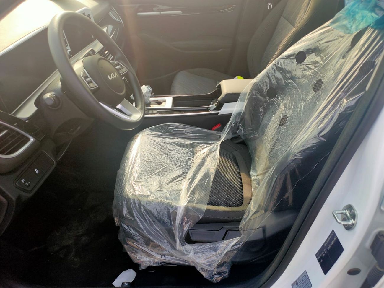 Kia Seltos KIA Seltos 1.5L 2WD CVT Petrol Luxury-2024/Comfort