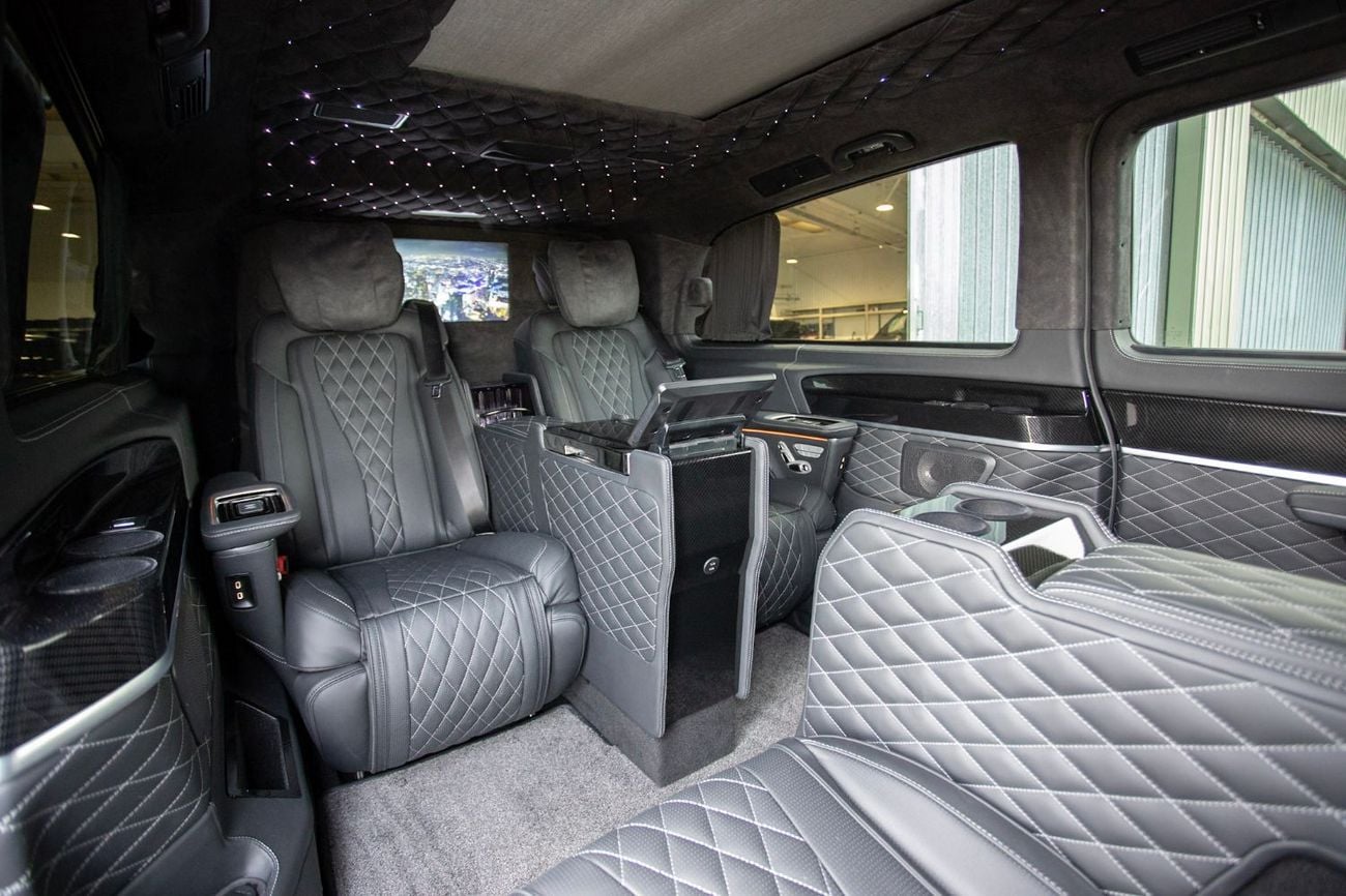 مرسيدس بنز V 300 Senzati® Jet Class® Oryx Edition® 6 Seat Ebony Leather