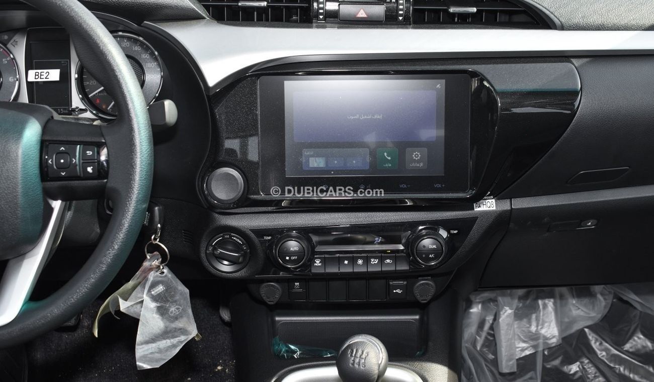 تويوتا هيلوكس SR5 - Diesel 2.4L DC 4X4