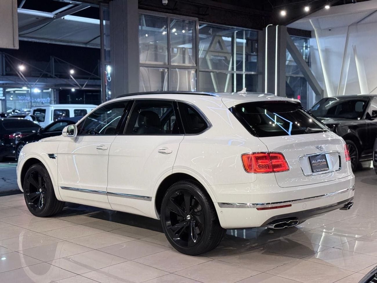 بنتلي بينتايجا Black Edition Bentley Bentayga 2019 مواصفات يابانية
