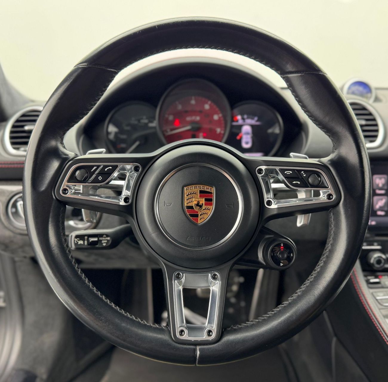 بورش كايمان 718 2018 Porsche 718 Cayman GTS, Fully Loaded, 1 Year Warranty, Full Service History, GCC