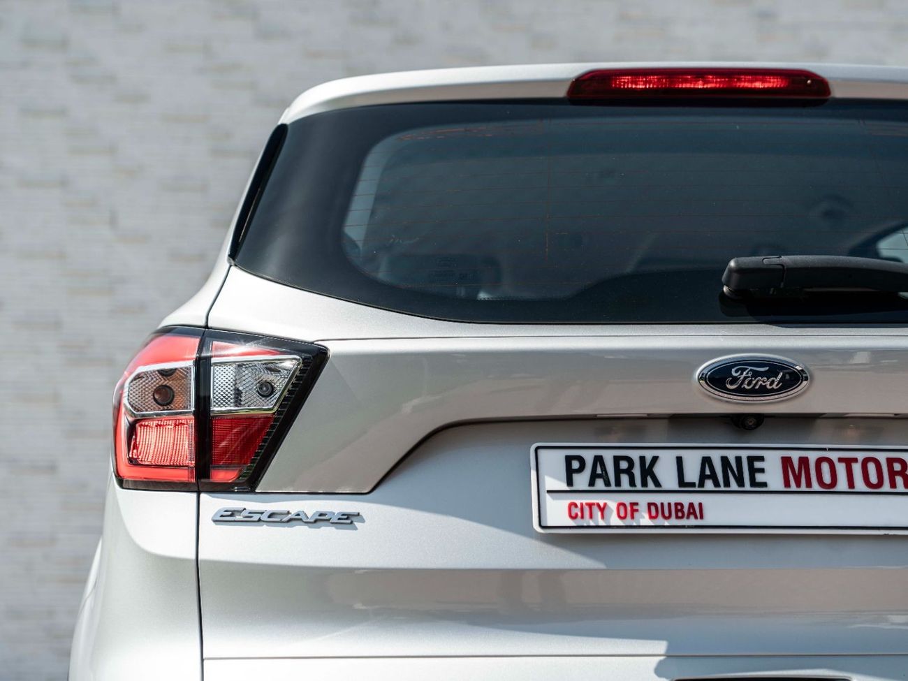 Ford Escape AED 865 PM • ESCAPE AWD SE • ONLY 40K KM • OFFICIAL FORD WARRANTY AND SERVICE PLAN