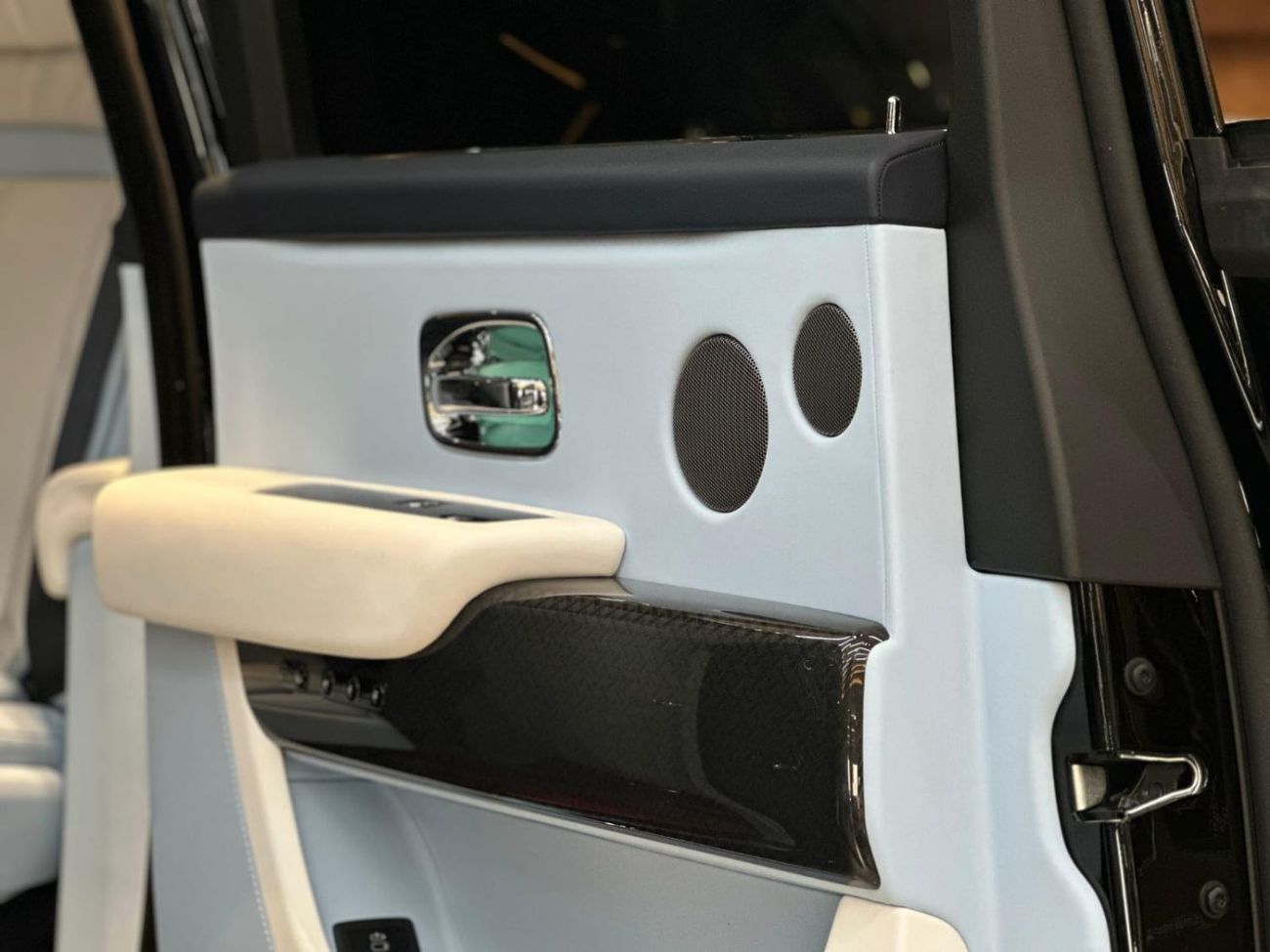 Rolls-Royce Cullinan 2025 Rolls-Royce Cullinan Black Badge | Black | Ultimate Luxury SUV