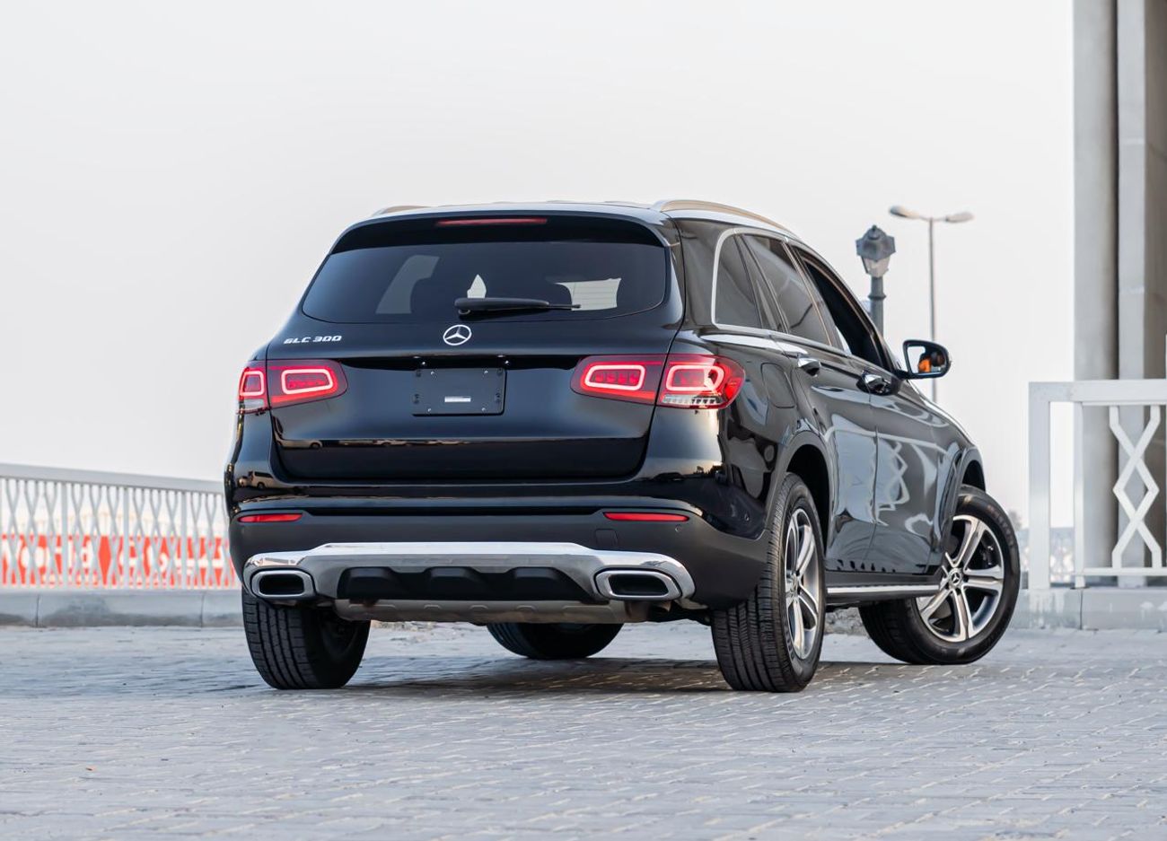 مرسيدس بنز GLC 300 Std 2.0L