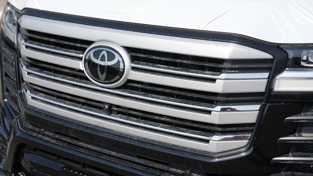 Toyota Land Cruiser VXR