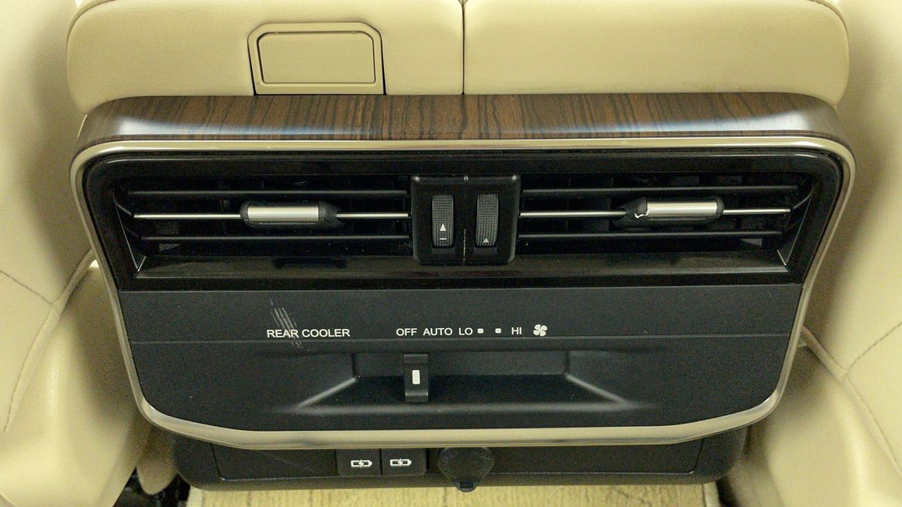 تويوتا لاند كروزر GXR 4 | بدون دفعة مقدمة | اختبار القيادة في المنزل