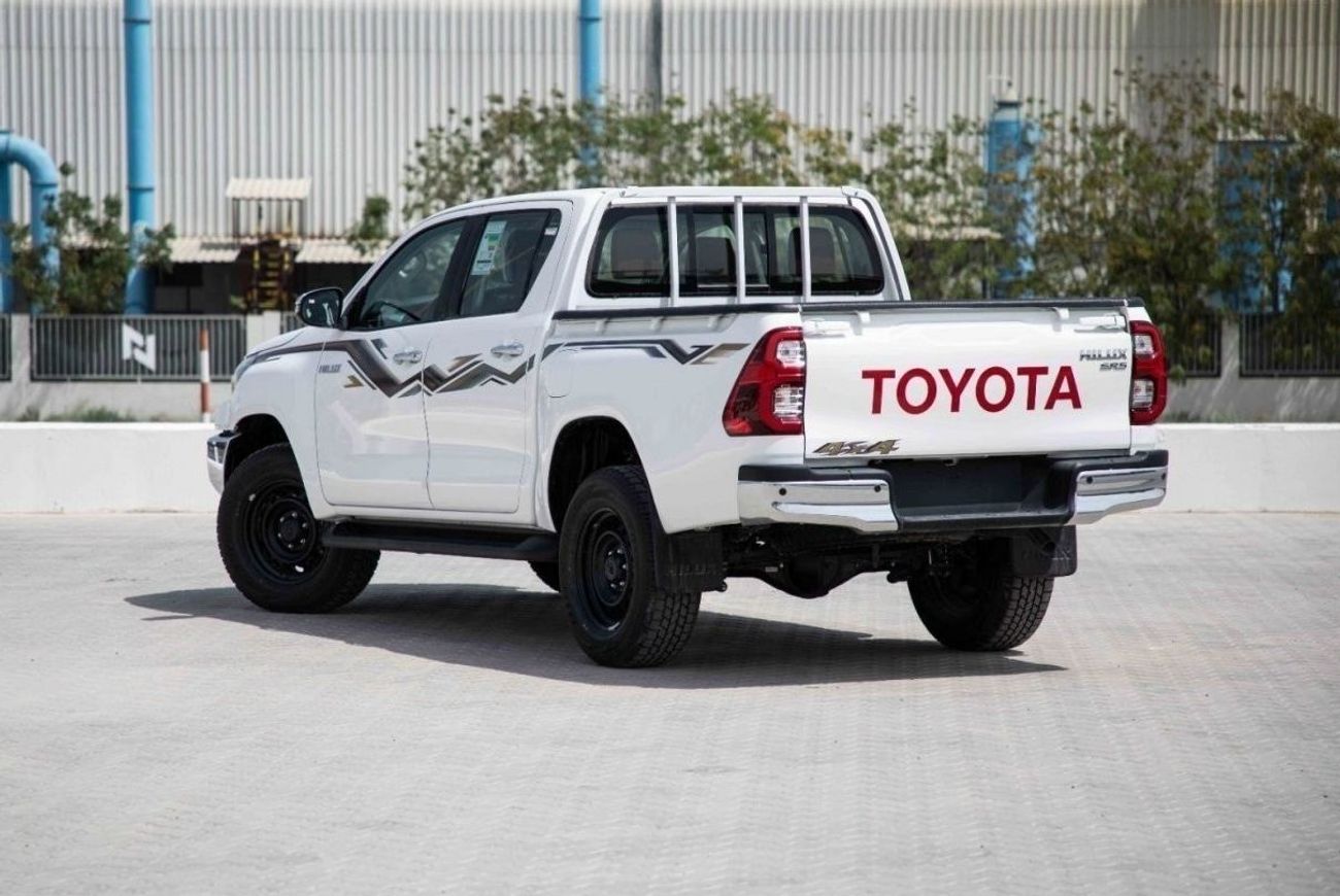 Toyota Hilux 2024 Toyota Hilux 4x4 DC 2.8 SR5 - Super White inside Maroon | Export Only