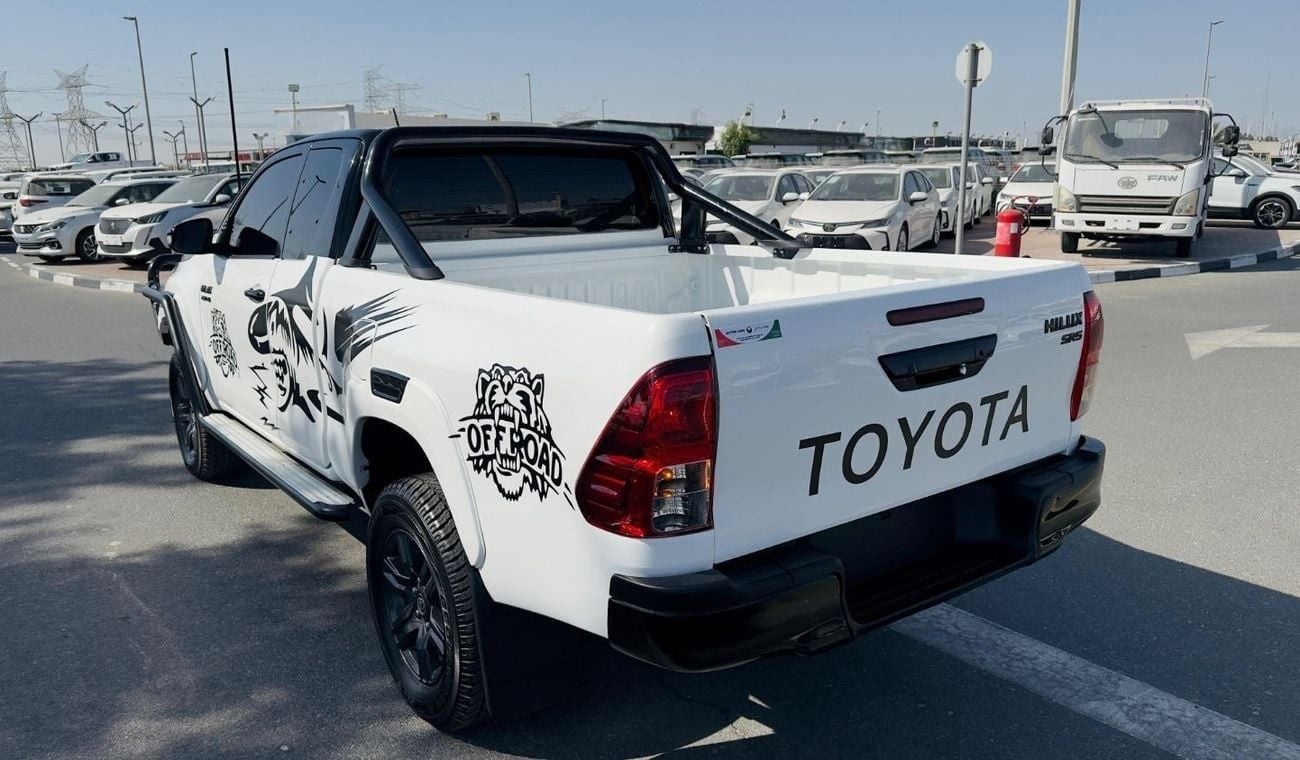 Toyota Hilux SMART CAB | RHD | 2.8L DIESEL ENGINE | MANUAL TRANSMISSION | 2016 | PREMIUM BULL BAR | AIR SNORKEL