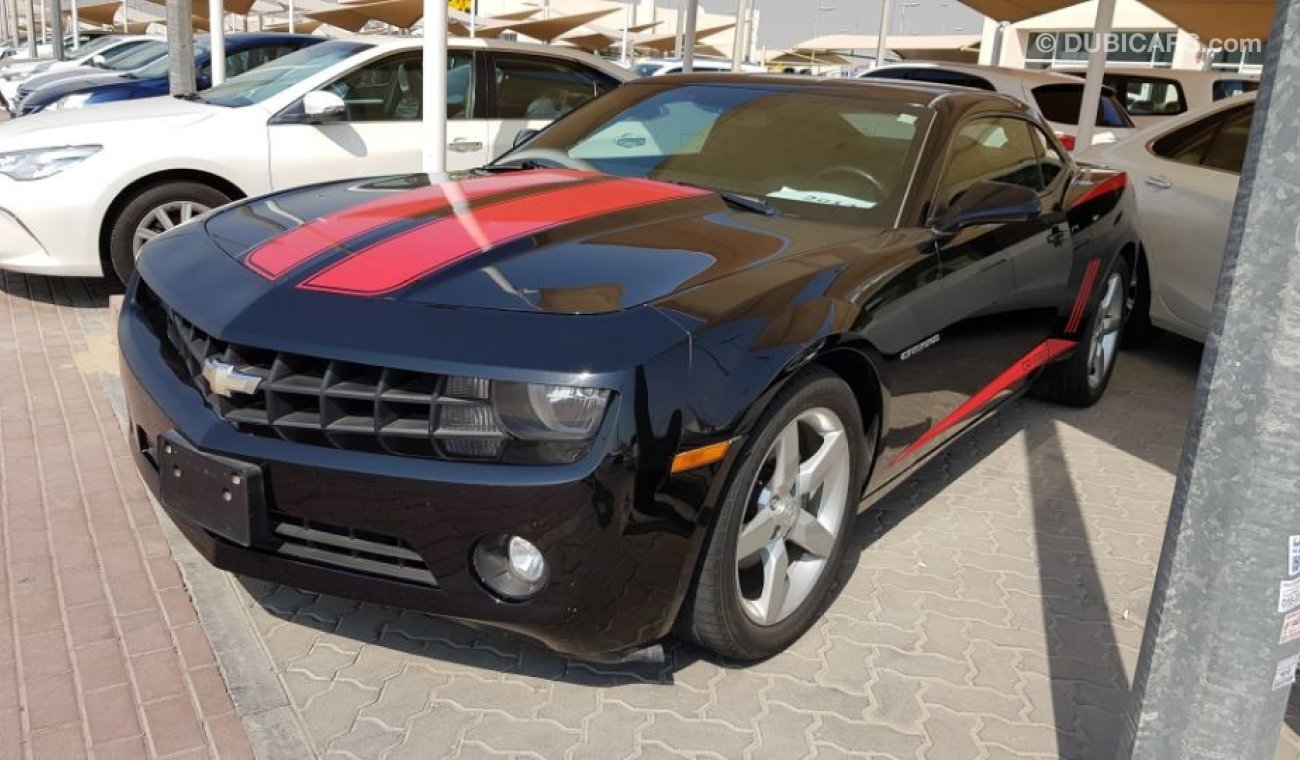 Chevrolet Camaro 2013 Gulf specs automatic gear car very good condition