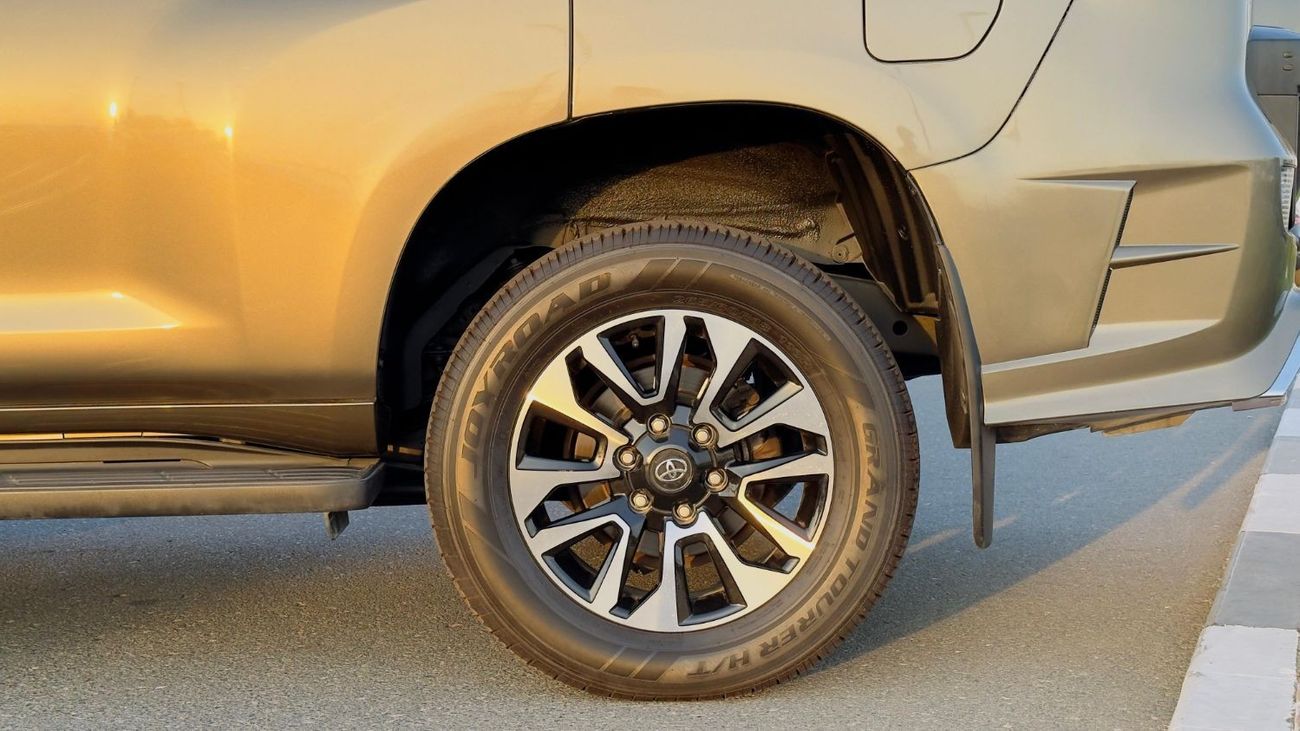 Toyota Prado LIMGENE BODY KIT INSTALLED | RHD | 2018 | SUNROOF | ELECTRIC SEAT