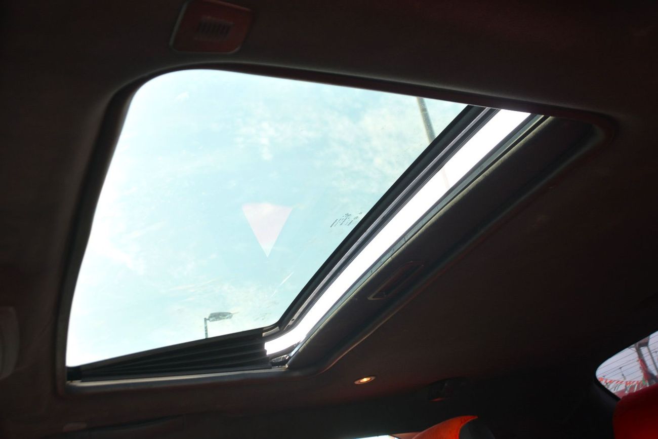 دودج تشالينجر R/T 5.7L (370 HP)